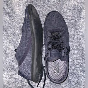 Under Armour Speedform lightweight shoes - women’s 7.5